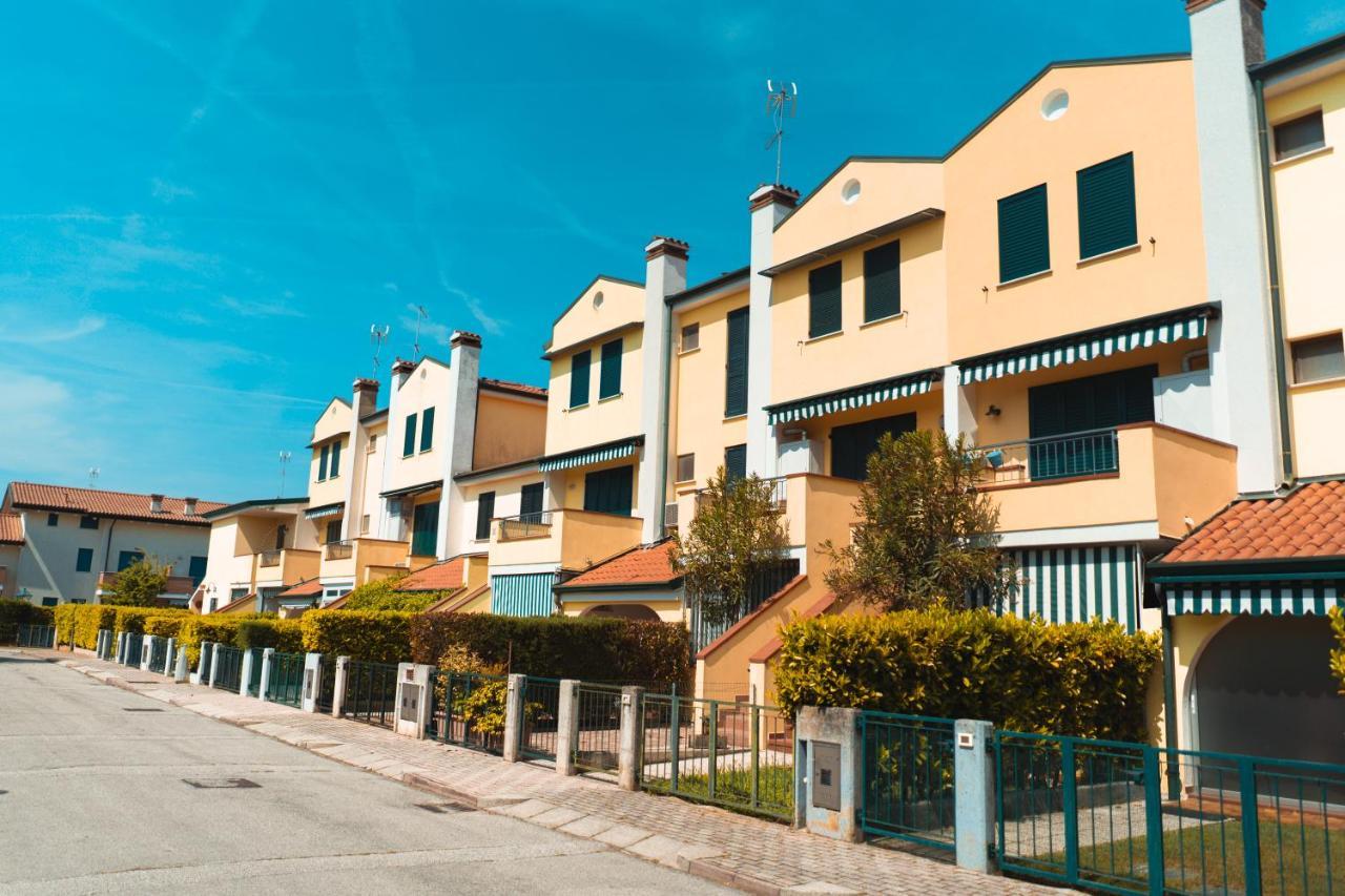 Villetta A Schiera Orchidea Eraclea Mare Exterior photo
